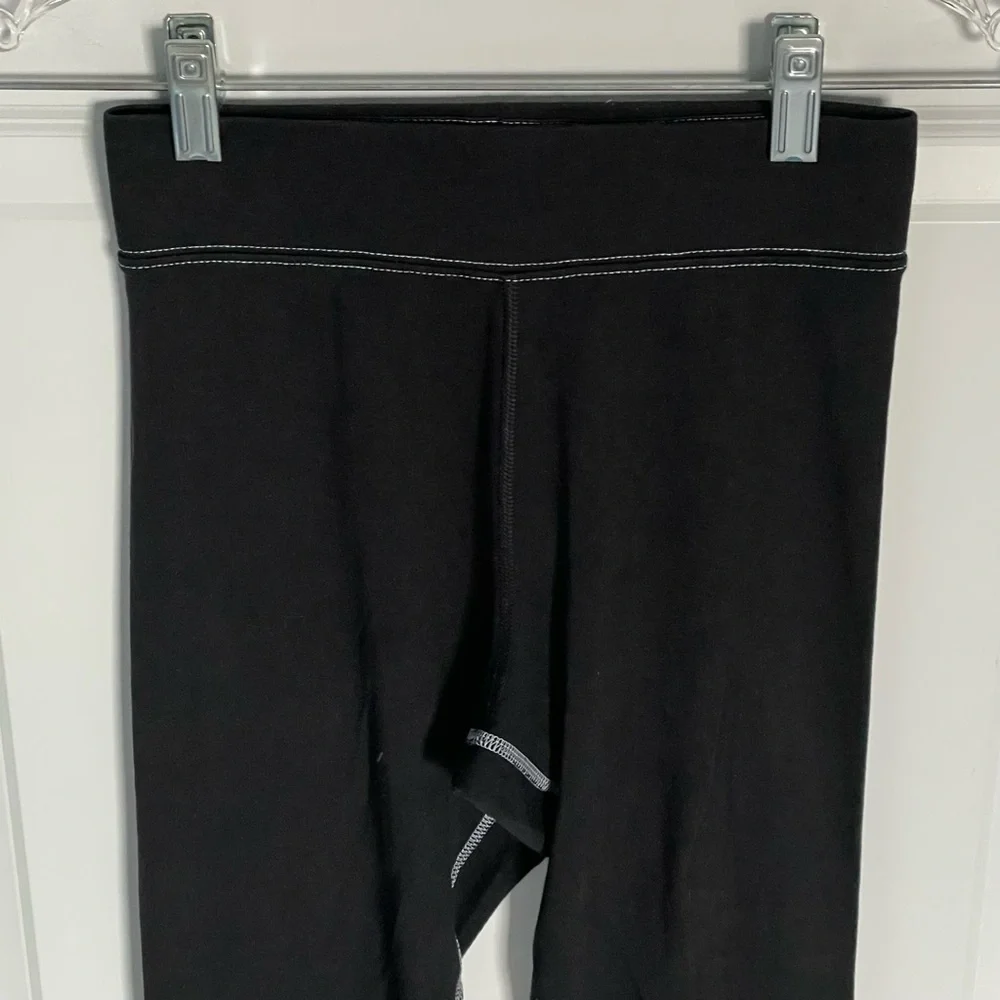 Nike Black Swoosh Graphic High-Rise Leggings Size XS - 47716